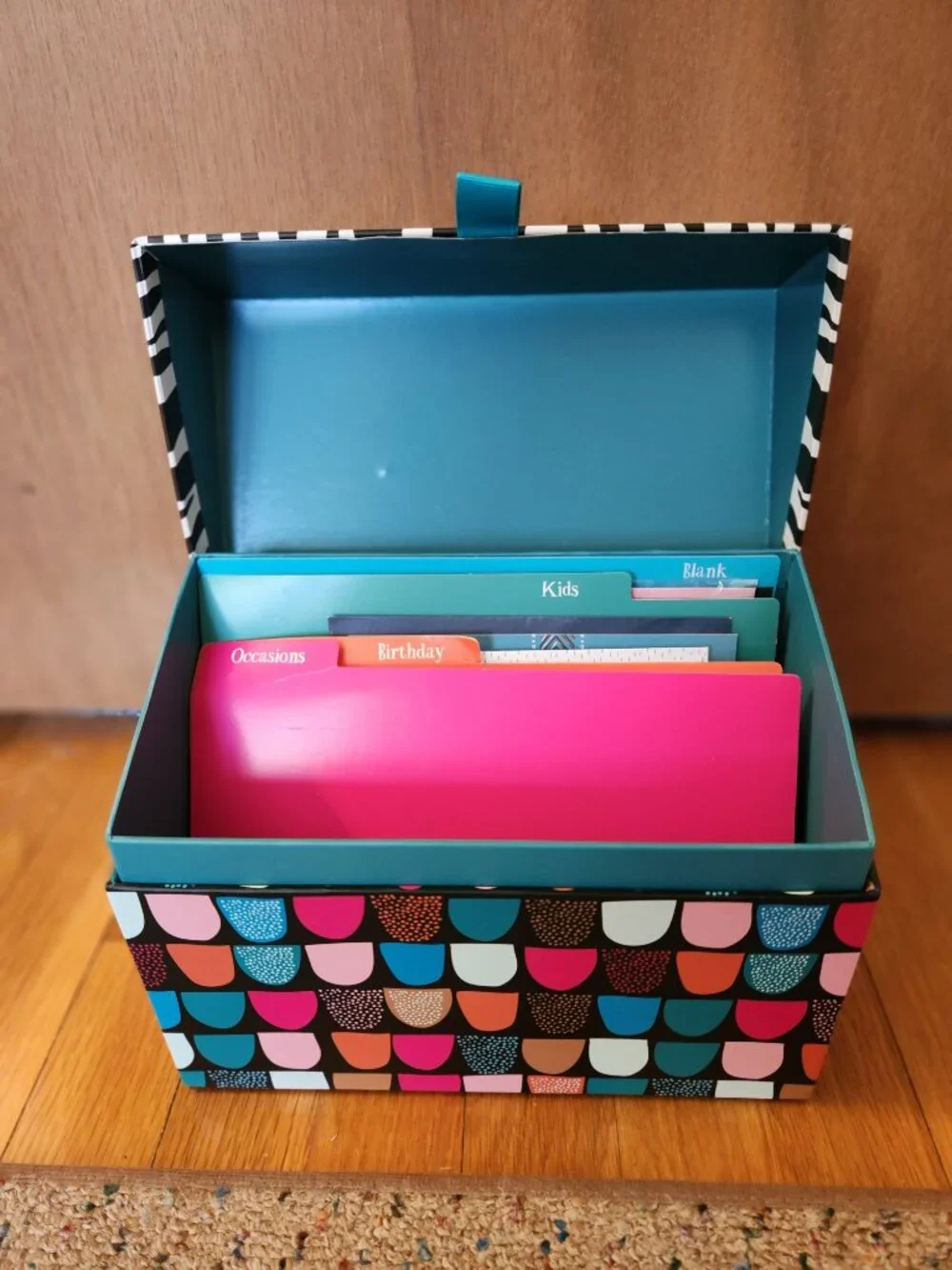 15 Greeting Cards and Card Box Organizer